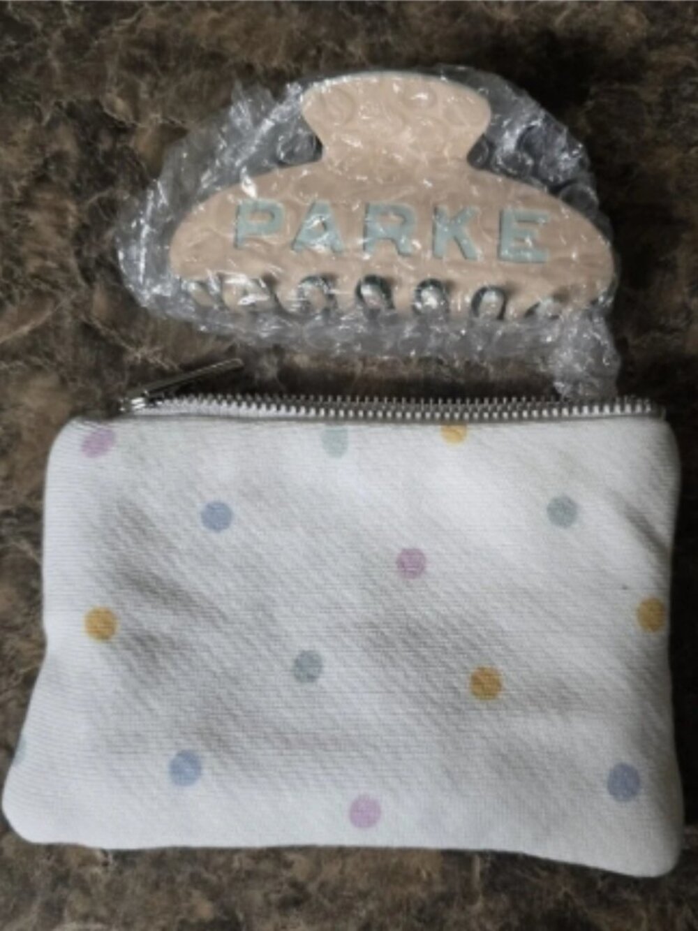 PARKE Birthday Claw Clip (Cupcake) - Sold Out Online - NWT - Picture 9 of 10